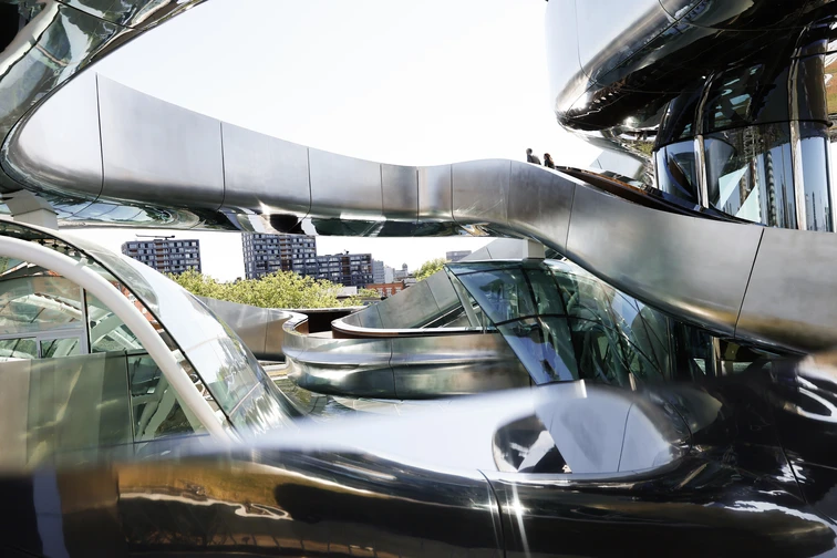 Bezoekers op de Tornado